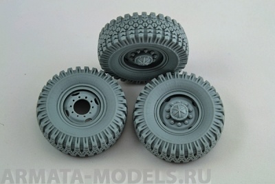 35085 Набор колес О-47АНаташка для автомобиля Урал- 375,4320 (6шт плюс запаска) для моделей Звезда,Трумпетер, ИСМ