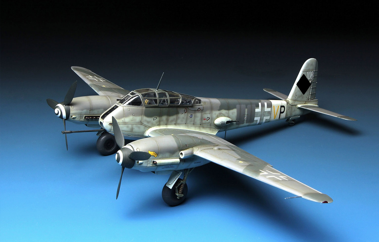 LS-004 MESSERSCHMITT Me 410B-2/U2/R4 HEAVY FIGHTER 1/48 Meng