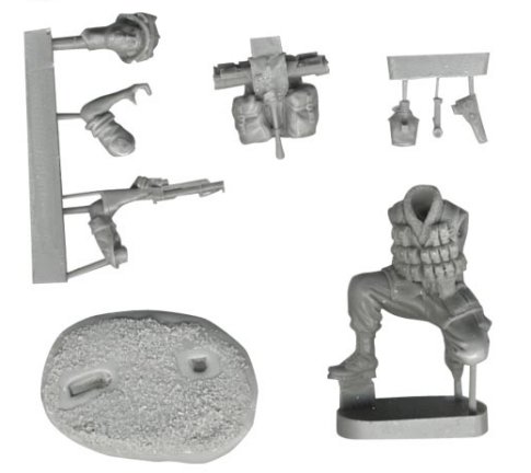 FL35048  US 25th Infantry Division Kneeling with M-79 quot;Bloooperquot; and M-72 LAW First Legion