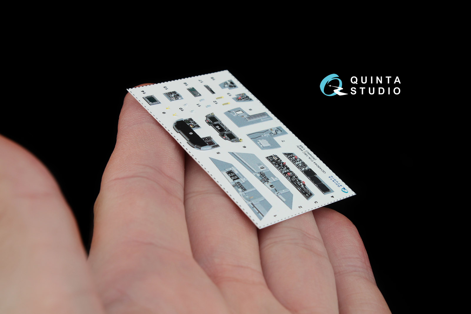 QD48044 1:48 3D Декаль интерьера кабины  F/A-18С (early) (для модели Kinetic)